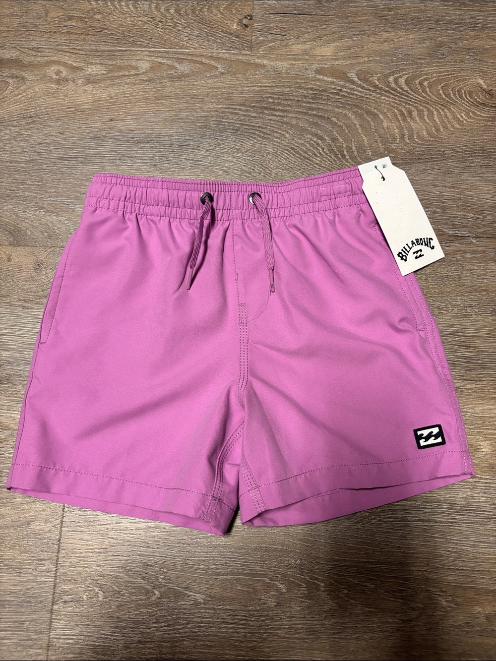 Brand🆕😍🔥😍 BILLABONG Magenta Swim Trunks